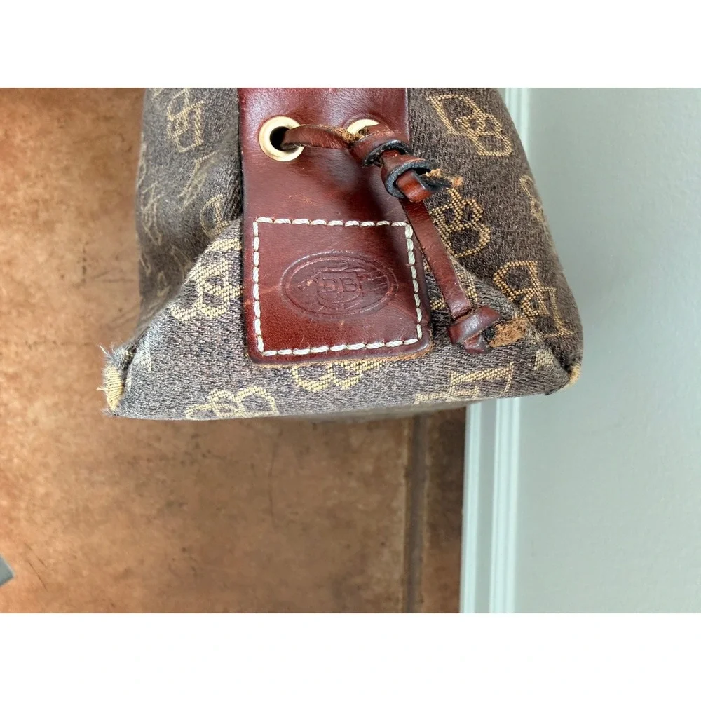 Dooney & Bourke Purse Women's Brown Monogram Tassel Canvas Leather Trim Vintage - Picture 4 of 13